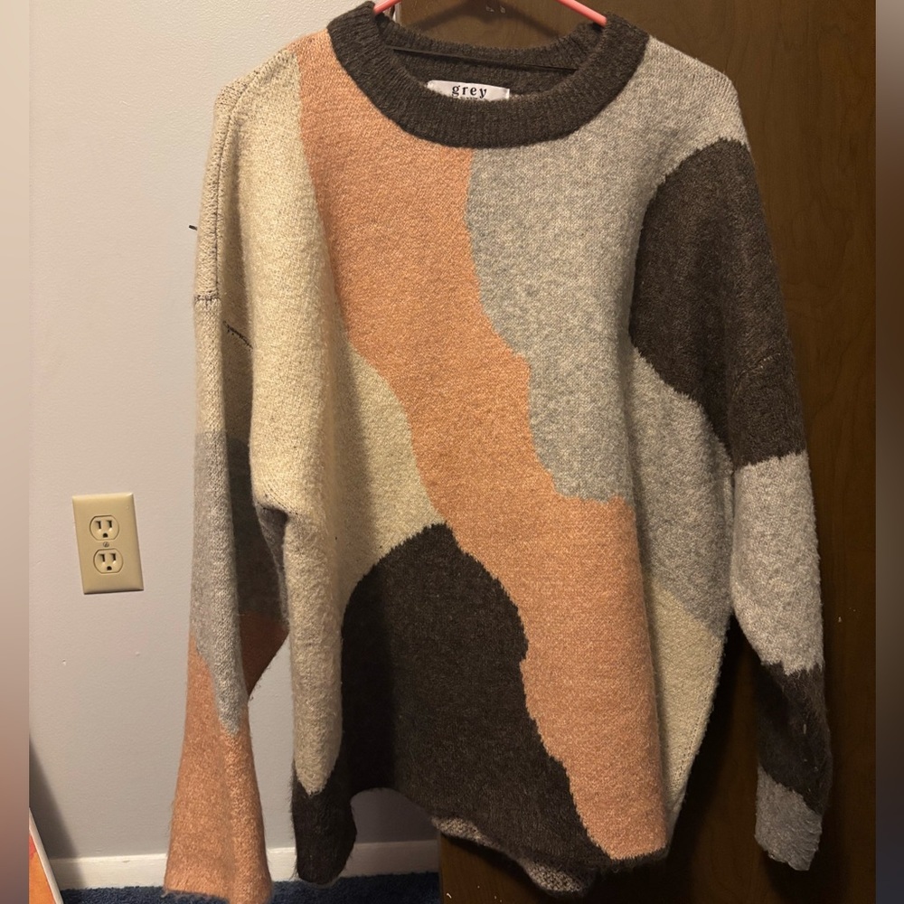 Grey Bandit multicolor sweater